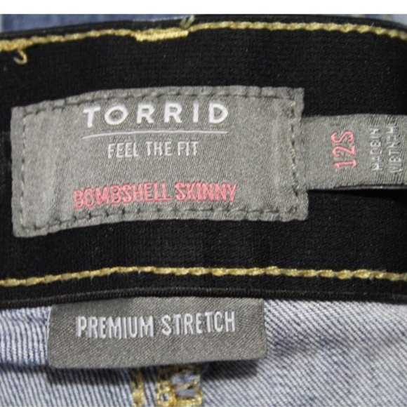 Torrid Bombshell Skinny Distressed Jeans - Picture 6 of 7